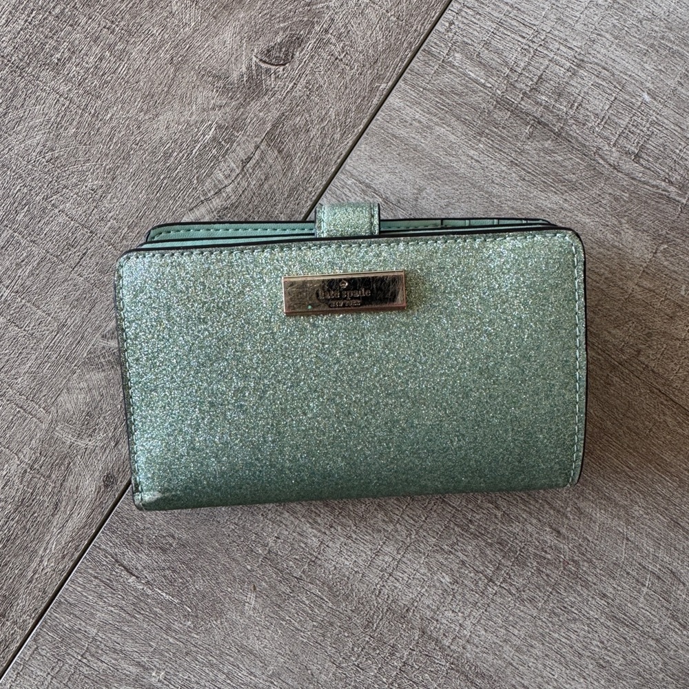 Kate Spade Kenzie Glitter Medium Compact Wallet - Green